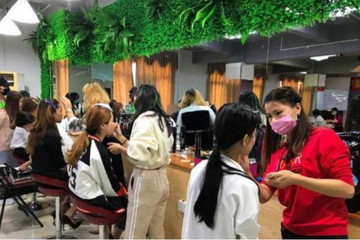 哪里有学美容美发正规学校