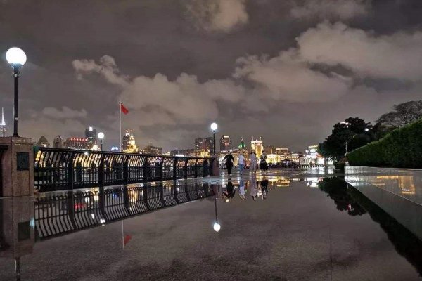 传说中的血雨真的存在吗？为何会有血雨出现？