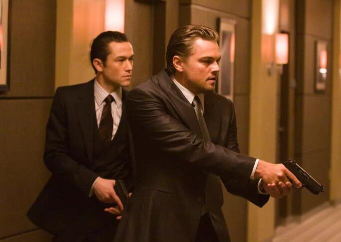 《盗梦空间》 结局到底 怎样？他是否依旧在梦中？