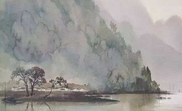 湖光秋月两相和 潭面无风镜未磨描写的是什么名胜