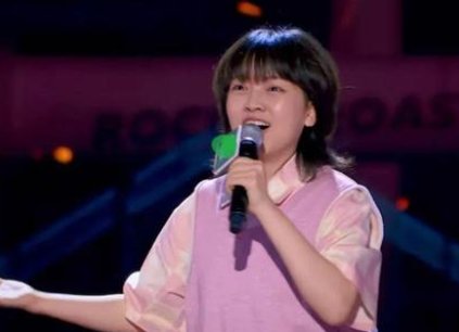 《脱口秀大会5》拉宏为什么能胜出？她的水平与小鹿差距有多大？