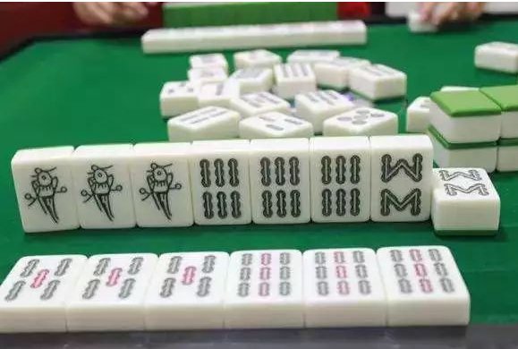 大众麻将是怎么玩的啊？