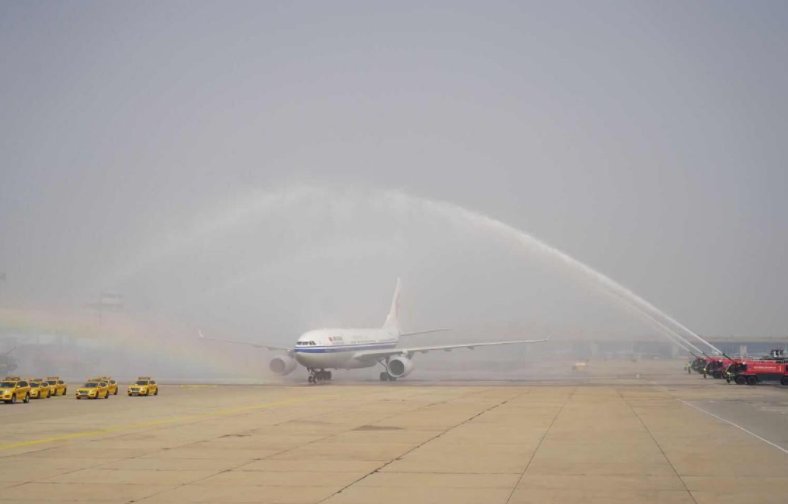 机场水门迎接是什么意思