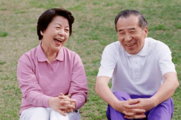 经常形容老人气色好的成语