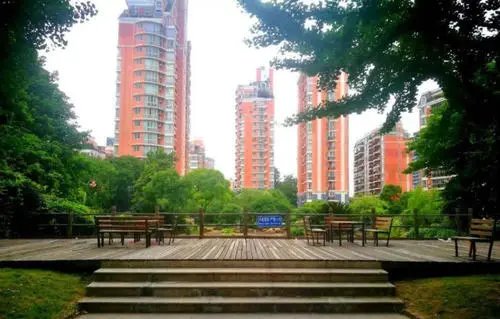 爱情公寓在哪拍的？