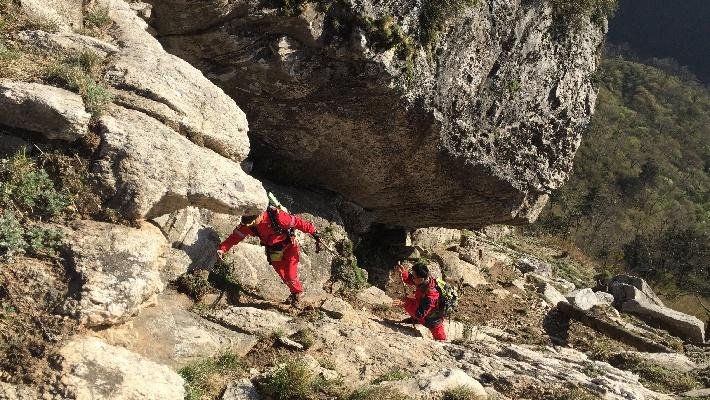 上海驴友徒步穿越秦岭失联超一周，生还的可能性还大不大？