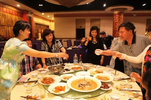 第二次邀请领导吃饭，应该怎么说？