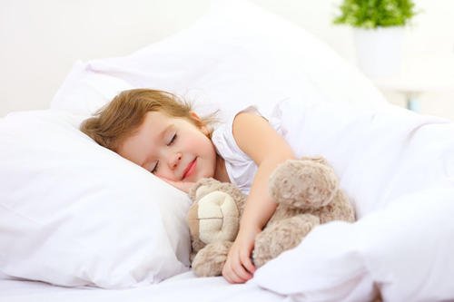 女子趁午休回家生娃后继续上班，这个社会对怀孕母亲是否不太公平？