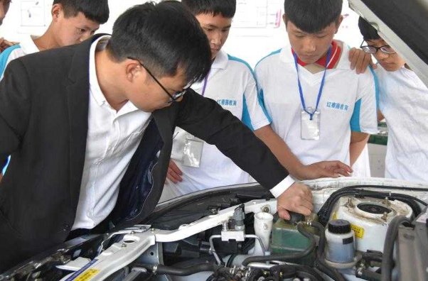 汽修专业学校在贵阳排名
