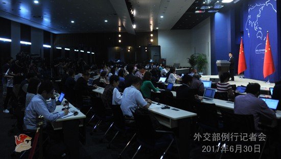 为什么美国要制裁丹东银行呢？