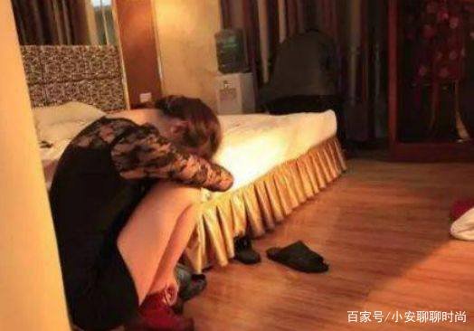 老公出轨我闺蜜，为报复我和他哥们开了房，过分吗