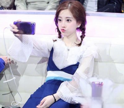 冯提莫王思聪七只套套事件 和老公离婚的原因