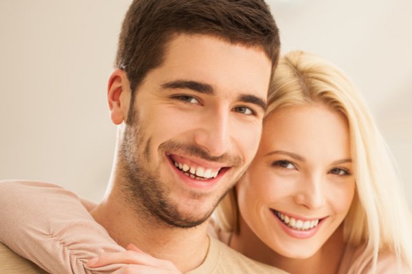 嫁给大自己十几岁的男人会幸福吗？