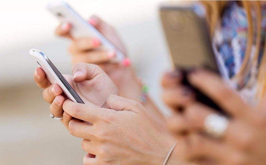 纽约一女孩挑战1年不用智能手机，没有智能手机给生活带来的弊端有哪些？