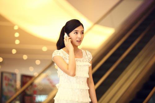 联手狗仔炒作为新剧加戏，张含韵为什么失业五年无人理？