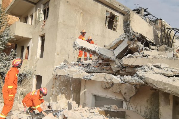 湖南卫视综艺停播一周，此举背后的因素有哪些？