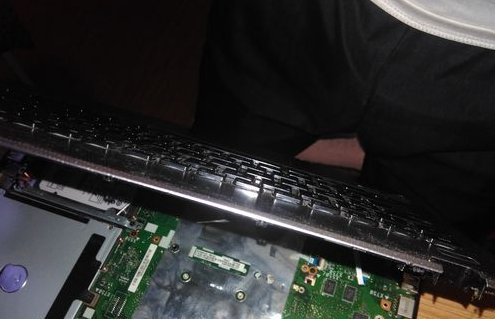 华硕电脑怎么拆？