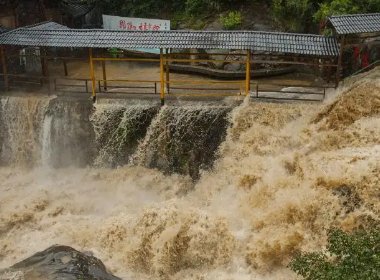 彭州山洪亲历者讲述逃生经过！他们经历了什么？