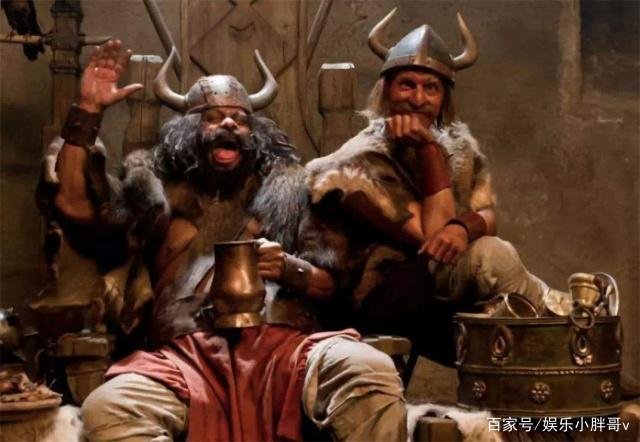 21名海盗和100位美女亡命海岛，建立一个国家，如今怎样？