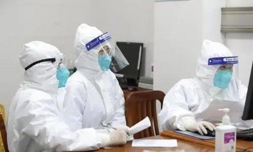 夫妻二人因隐瞒扬州行程被罚,他们夫妇给其他人造成了哪些影响?