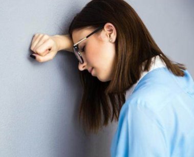 上海抑郁症患者找药群解散，这段时间病人们是如何互帮互助的？