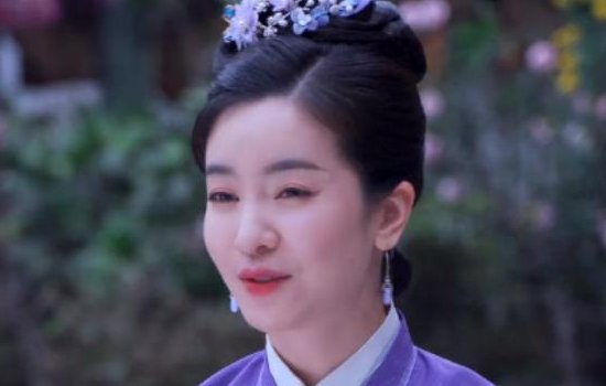 李晟说李佳航是极品黑，秦姨娘这一角色为何会“黑化”？