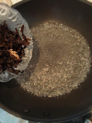 炒肉前怎么腌肉