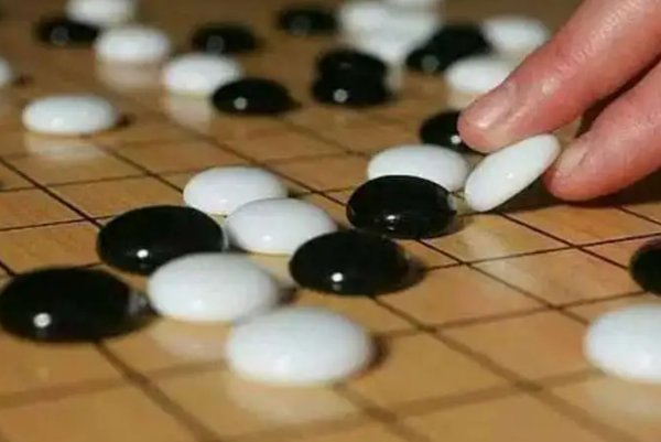 平常体育报道中经常用到“收官之战”一词,其中“收官”二字最初用在哪一项活