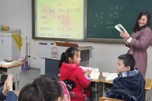 后来居上歇后语上一句