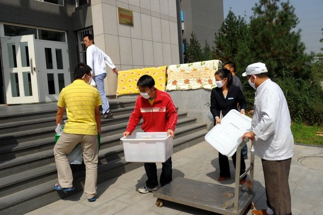 鲅鱼圈区初中小学封校停课，这样做的目的是什么？