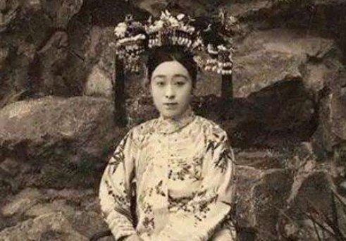 十三格格是谁的女儿？