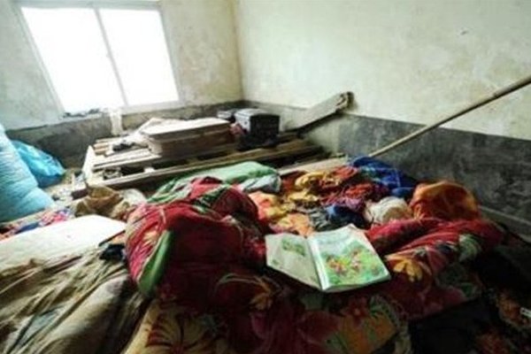 姐妹俩被妹妹前夫刺十余刀身亡，先出轨再杀人，为何如此嚣张？