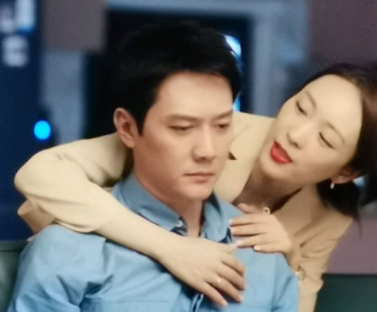 心居顾清俞最后和谁一起了