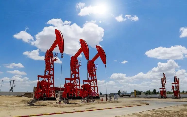 英镑兑美元一度跌破1.03，近期的汇率为什么贬值那么厉害？