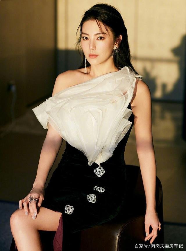 女人要如何穿衣打扮，才能性感又不轻浮？