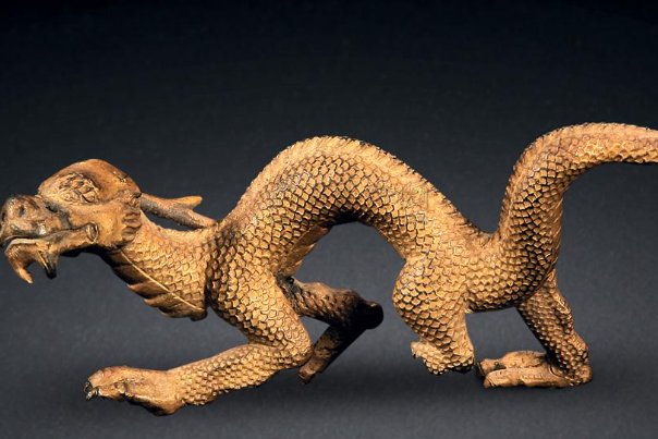 嘴多舌长打一准确生肖