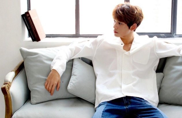 黄旭熙出道时间是？