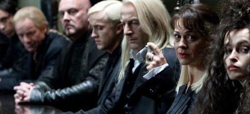 《哈利波特》伏地魔为什么没有鼻子？