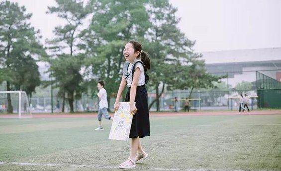 有哪些表达孩子住校妈妈心情的说说？