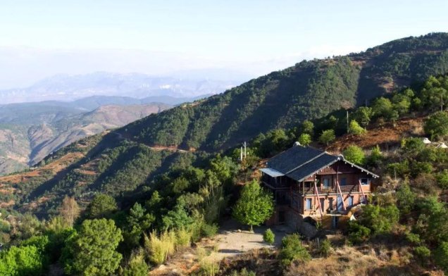 男子杀女友逃匿，藏深山长达16年，深山隐居没人管吗？