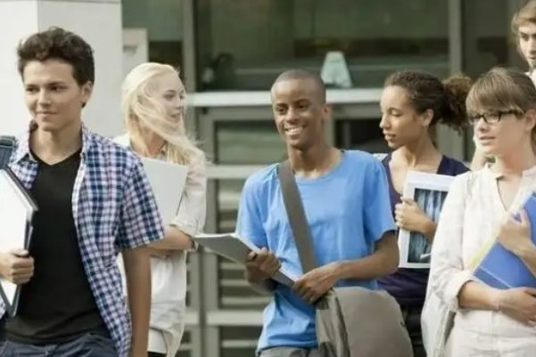 sally怎么读英语