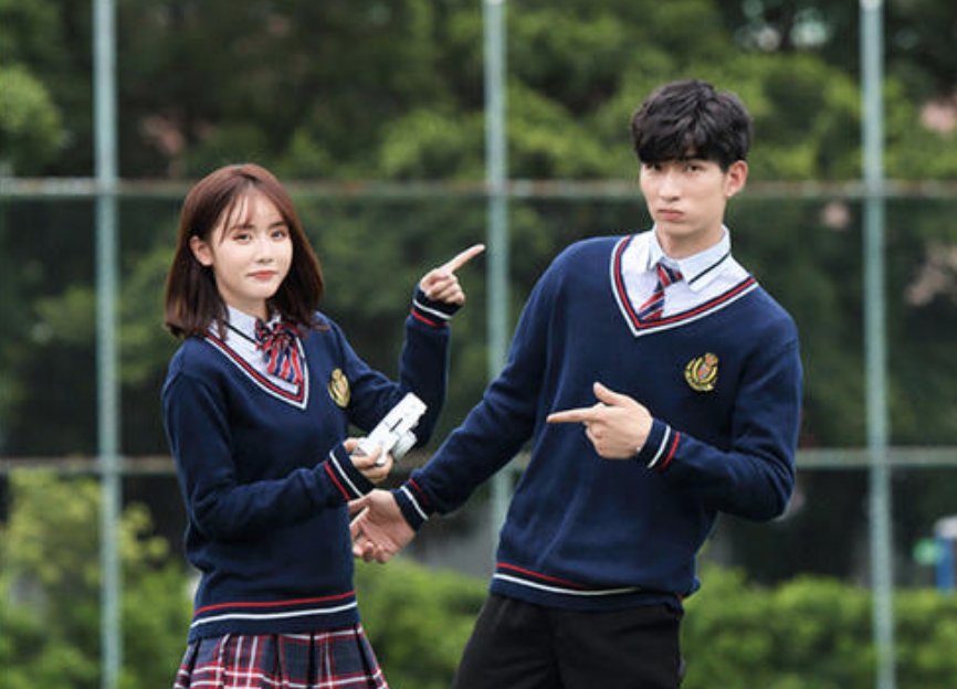 高一女生遭同班男生殴打,为啥男生会殴打女同学?