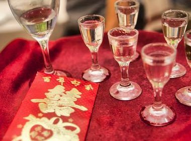 山东男子结婚，好友随礼84斤硬币，84斤硬币是多少钱？