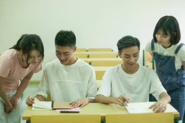 精兵简政指什么生肖