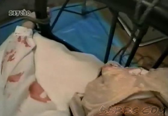 穴留玉狂的基本信息