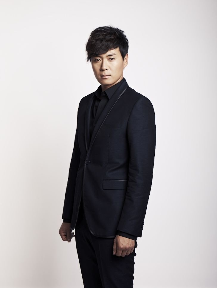 想知道吸血鬼检察官泰延哥哥的真人资料和照片