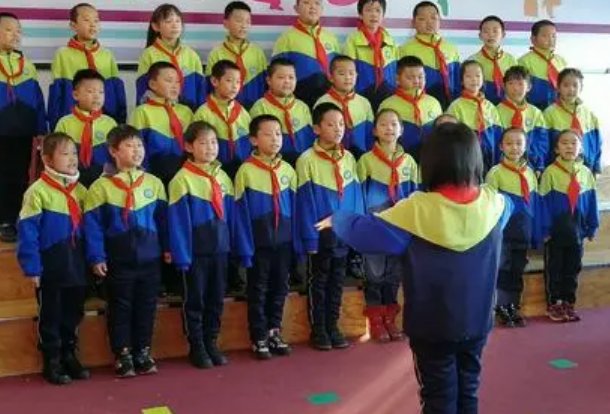 小二声部合唱曲目哪些比较好？