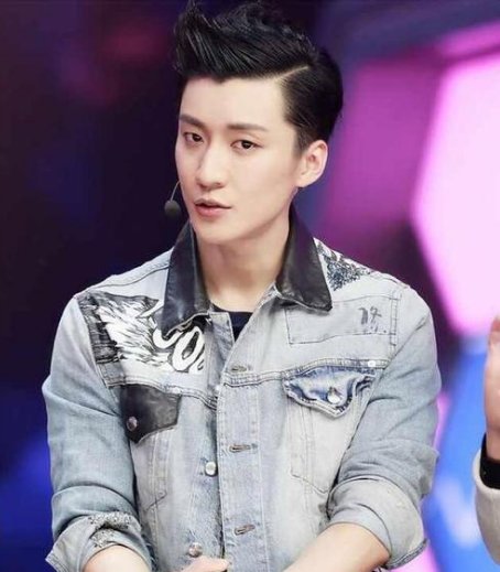 乔任梁去世四周年！60岁妈妈凌晨发文悼念，曾患脑垂体瘤如今怎样？