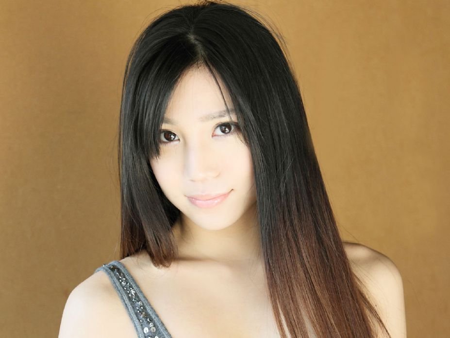 电眼美女2无敌版的游戏介绍