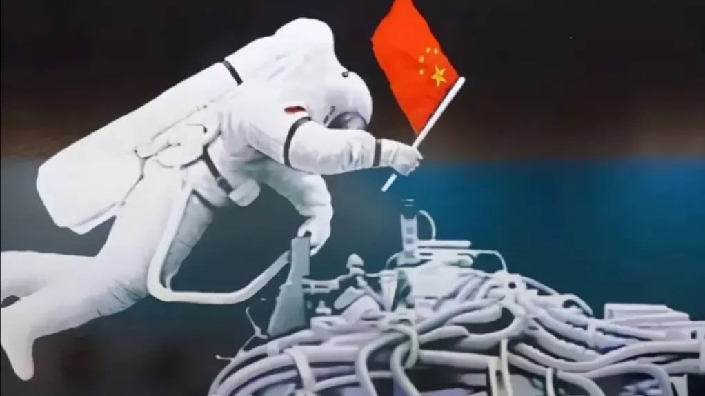 神十三航天员随身携带特殊行李，他们究竟带了什么？